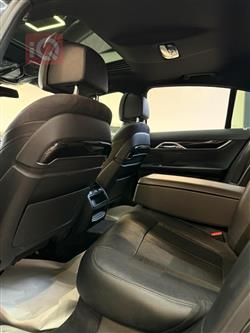 بی ئێم دەبڵیو سیریەس 7